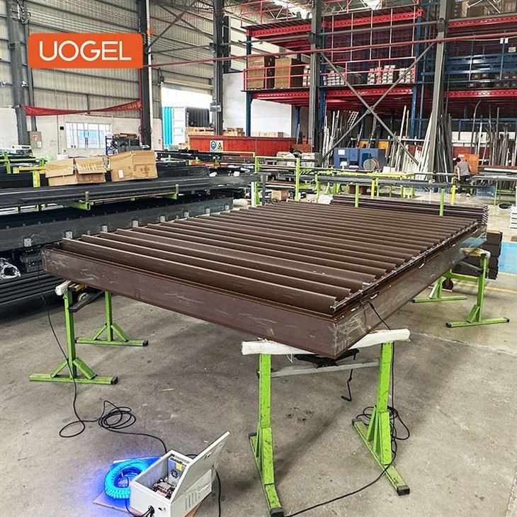 25.9.27-metal and glass pergola-4