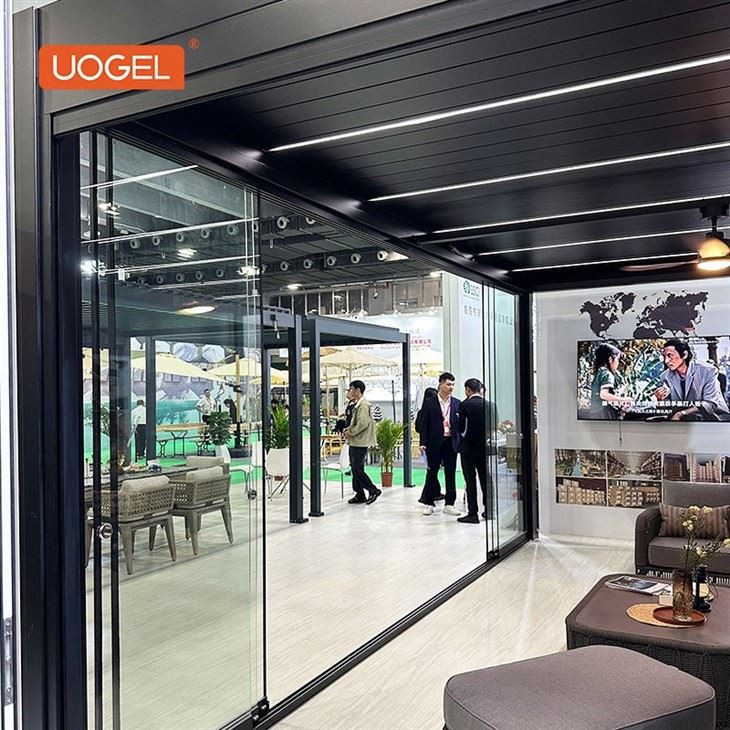 25.9.23-metal pergola with adjustable shade-2